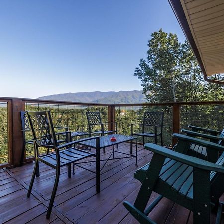 Happy Trails - Cobbly Nob Resort Home Gatlinburg Eksteriør billede