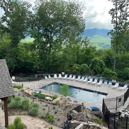 Happy Trails - Cobbly Nob Resort Home Gatlinburg Eksteriør billede