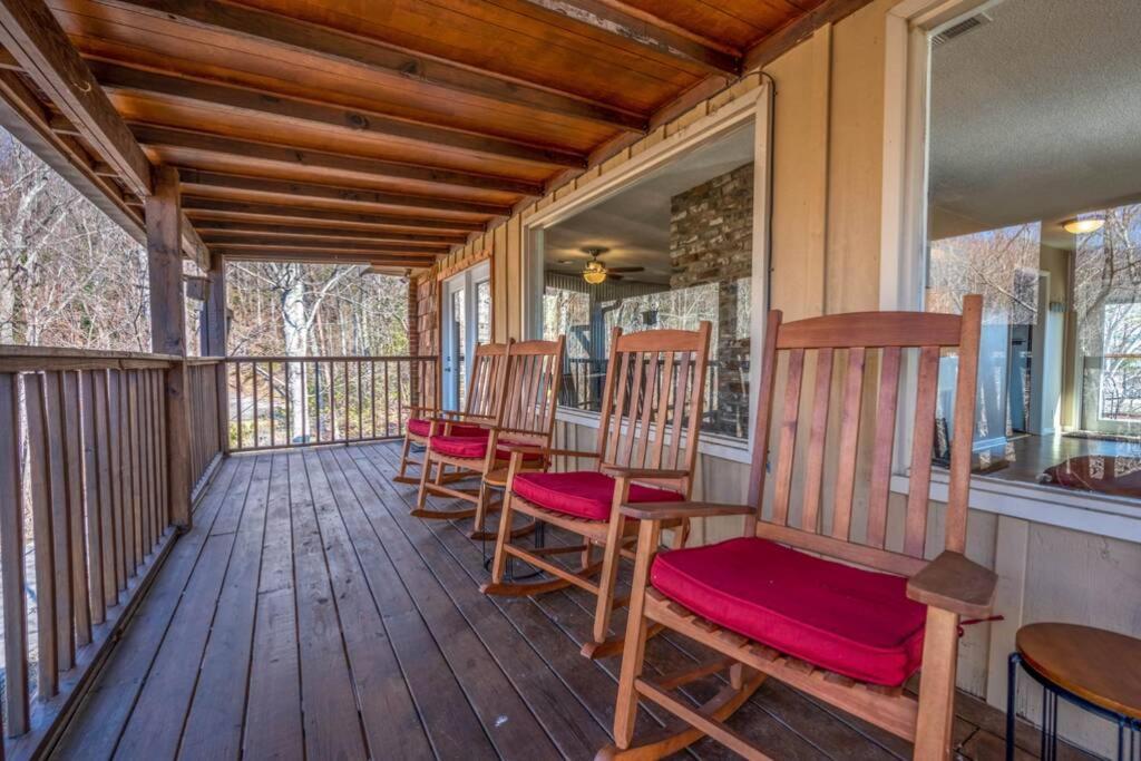 Happy Trails - Cobbly Nob Resort Home Gatlinburg Eksteriør billede