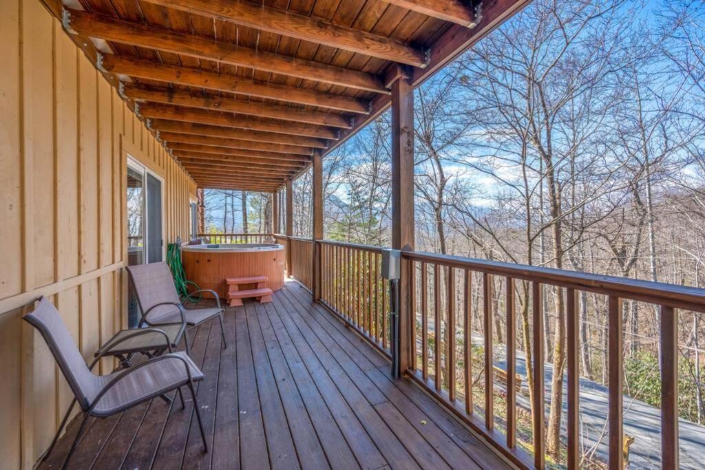 Happy Trails - Cobbly Nob Resort Home Gatlinburg Eksteriør billede