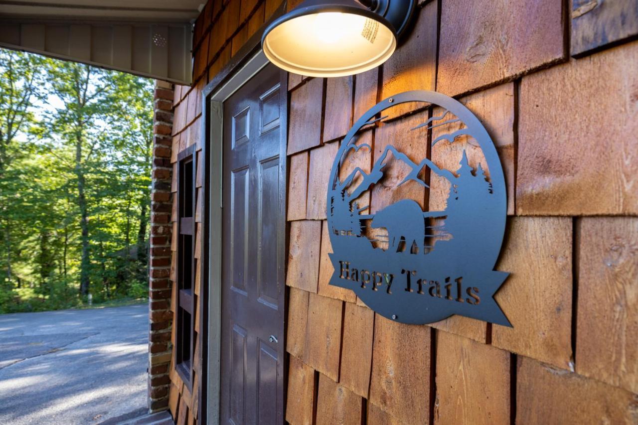 Happy Trails - Cobbly Nob Resort Home Gatlinburg Eksteriør billede